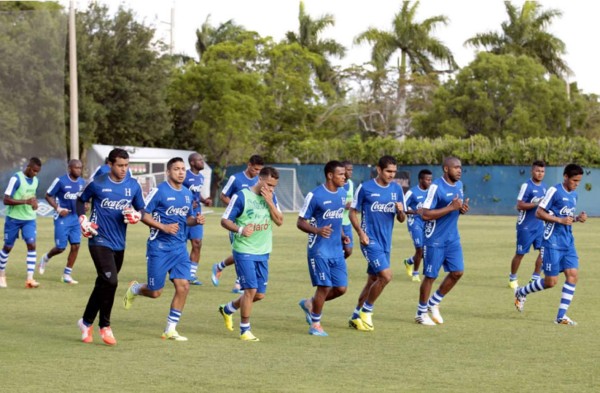 Honduras comenzó a afinar su táctica para el Mundial de Brasil