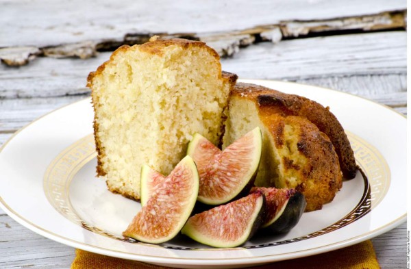 Panqué de elote con higo