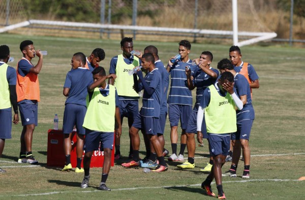 Honduras realizó su primer entrenamiento en Brasilia