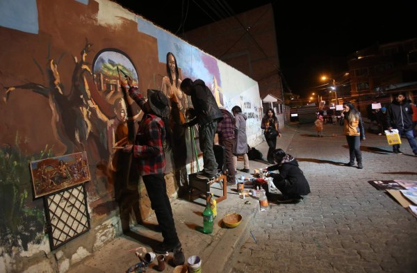 Miles de bolivianos disfrutan de la cultura de la 'Larga noche de museos'