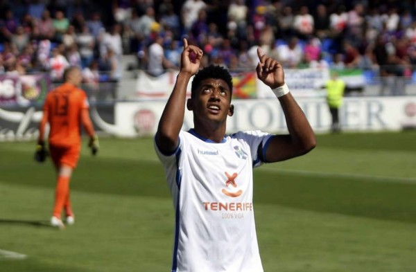 VIDEO: La apasionante narración de los goles del 'Choco' Lozano contra el Huesca