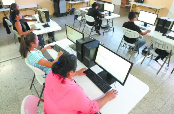 Presupuesto de 2021 para salarios públicos subirá a L79,182 millones