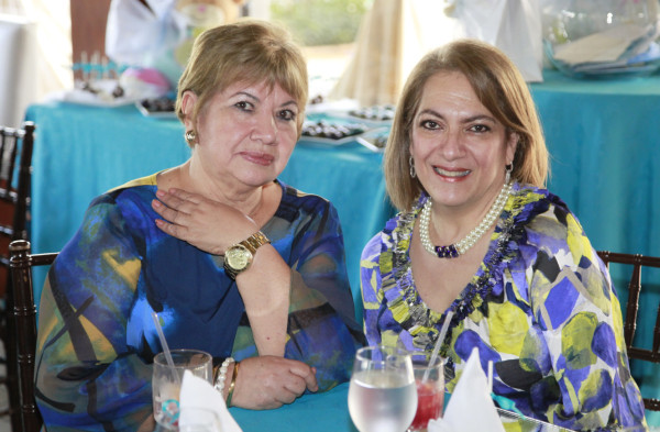 Román Valenzuela Pineda esta por nacer