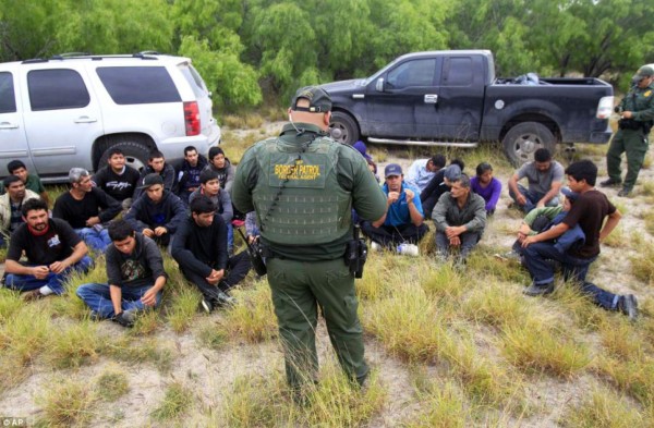 Detienen a más de 600 inmigrantes en la frontera de Arizona