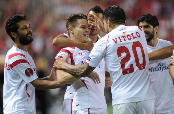 El Sevilla deja casi sentenciado su pase a la final de la Europa League