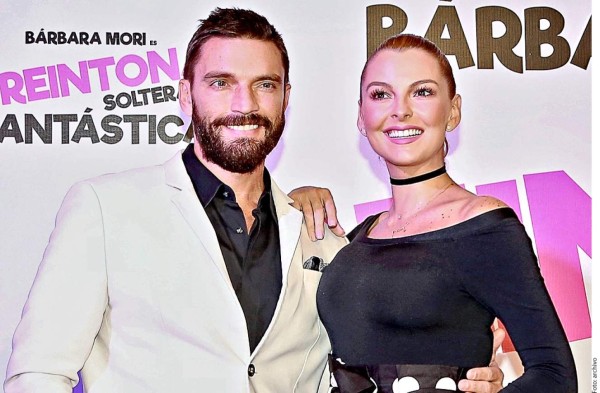 Julian Gil y Marjorie de Sousa se separan y pelean por su hijo