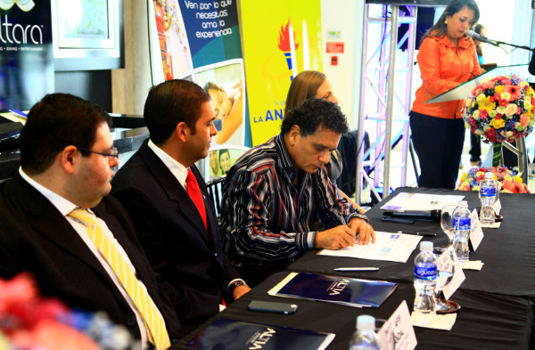 La Antorcha funcionará en centro comercial Altara