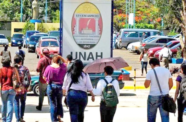 Unah hará pilotaje de admisión con aspirantes de posgrado