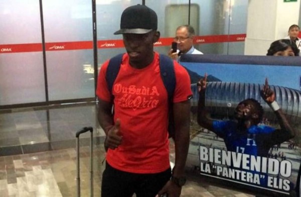 VIDEO: Gran bienvenida recibe Alberth Elis en Monterrey