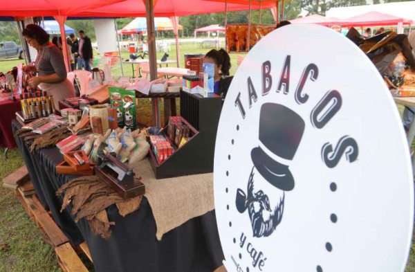 Emprendedores luchan por sobrevivir a crisis