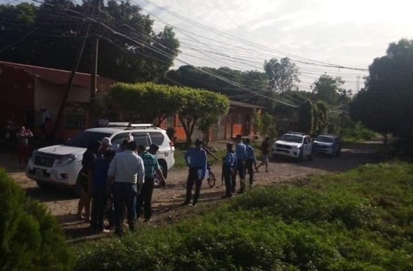 Atentan contra un reconocido profesor cuando iba en su camioneta en Choluteca
