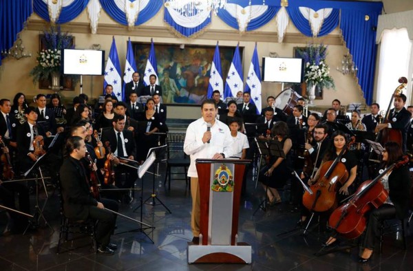 Gobierno premiará a los mejores en desfiles de Independencia