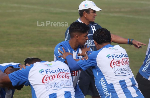 Honduras intentará entrar al repechaje libre de amarillas