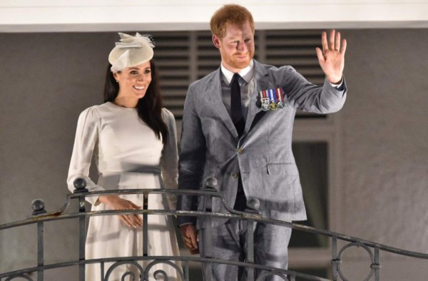 El príncipe Harry y Meghan Markle llegan a Fiyi