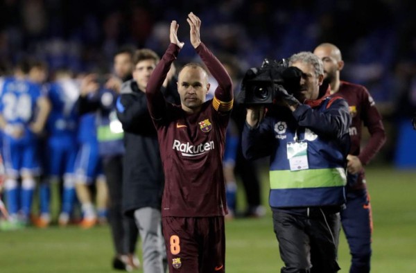 Messi se luce y le da el título de la Liga de España al Barcelona