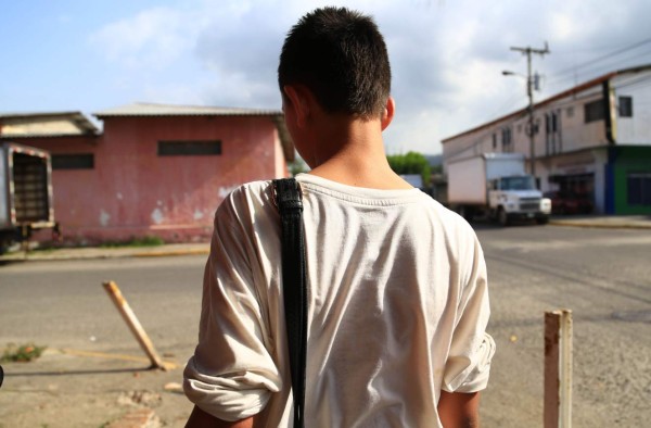 Llegan otros 155 niños deportados de México