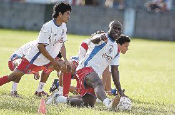 Samuel Caballero se integra al Olimpia