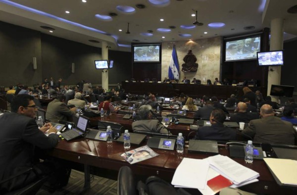 Congreso aprueba el Presupuesto 2017: es de L228,000 millones