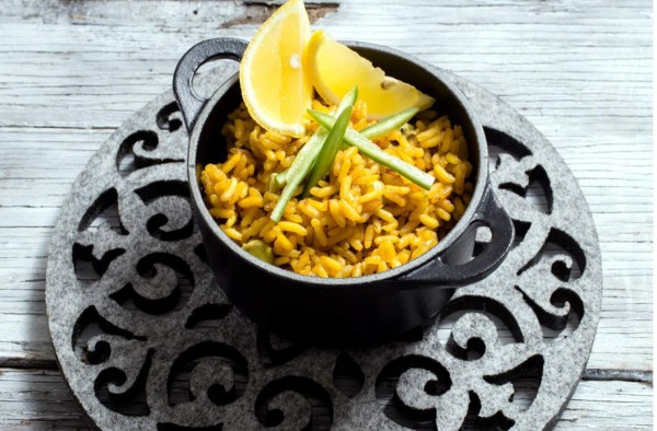 Arroz con azafrán y limón