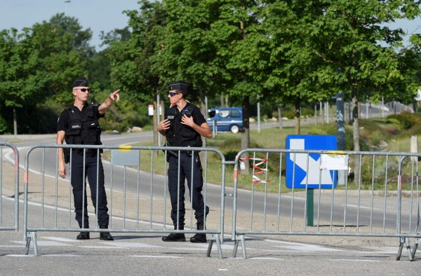 Terrorista de Francia se hizo un selfie con cabeza de su víctima
