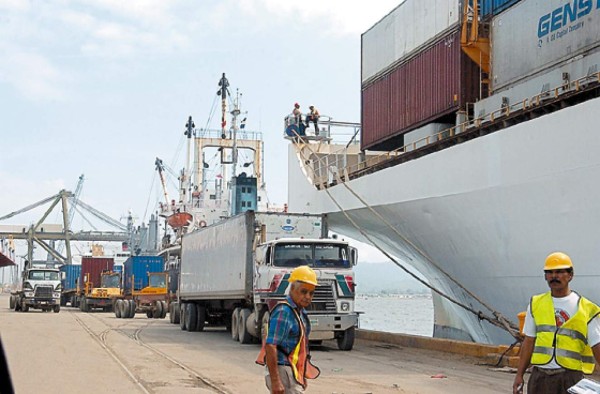 Caen ventas a Estados Unidos