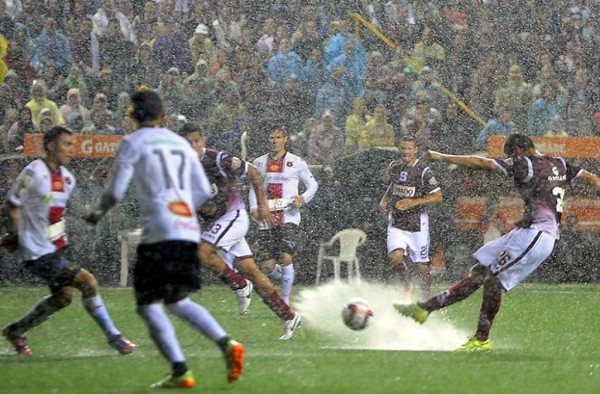 El Saprissa deja sin bicampeonato a Jerry Palacios