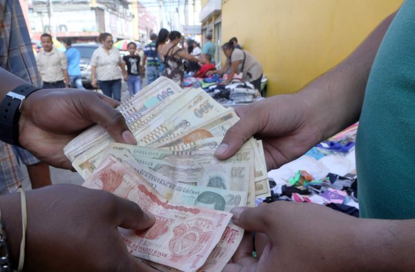 En el país circulan 461 millones de piezas de papel moneda