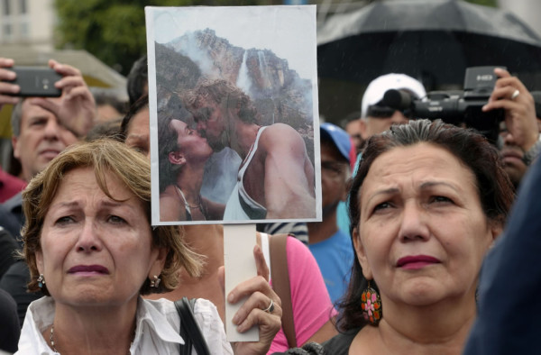 Hija de Mónica Spear no sabe que sus padres están muertos