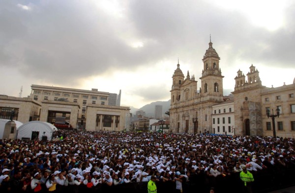 Huyan de la 'venganza', clama el Papa en Colombia