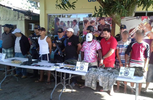 Allanamientos en La Ceiba en busca de asesinos de Arnold Peralta