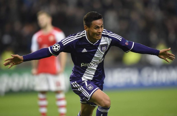 Video: Andy Najar hizo el primer gol de un hondureño en la Champions