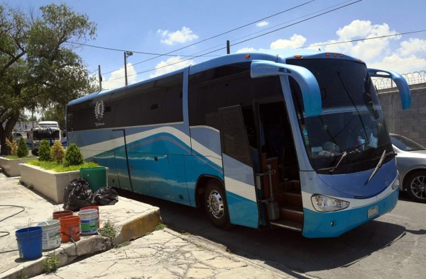 México detiene a otros 60 migrantes hondureños