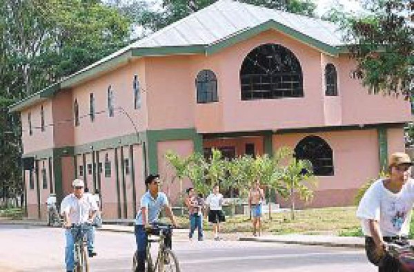 Ediles piden detalles sobre fondos utilizados en Casa de la Cultura de La Lima
