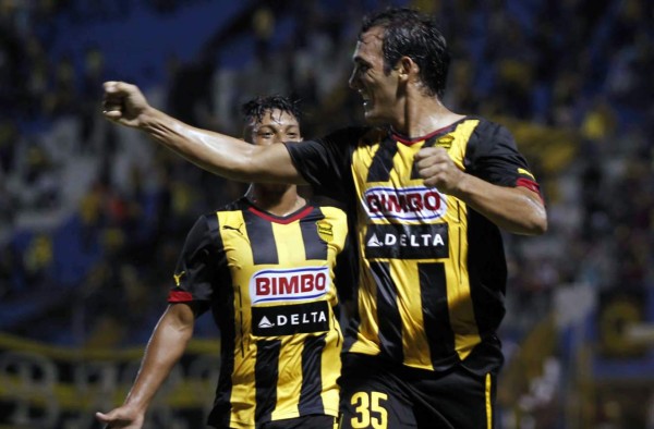 Cardozo pone al Real España en la liguilla