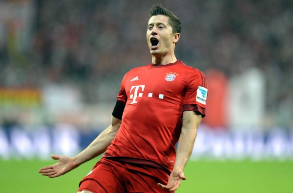 Robert Lewandowski anota... ¡5 goles en nueve minutos!
