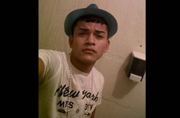 Desde una moto ultiman a estudiante en San Pedro Sula