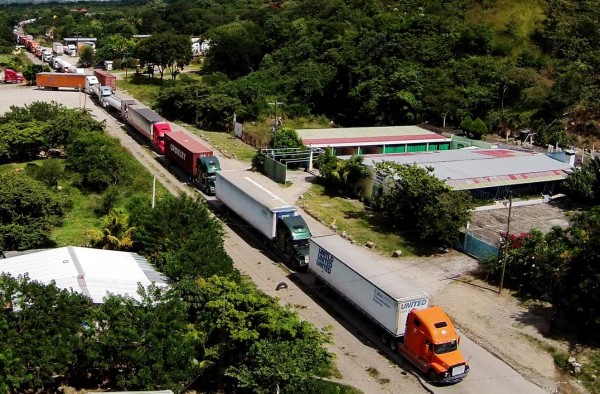 Afectada la región por atrasos en aduanas hondureñas