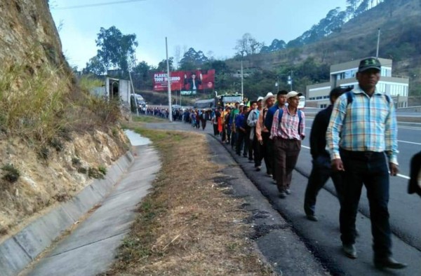 Campesinos protestan contra el cierre de Banadesa