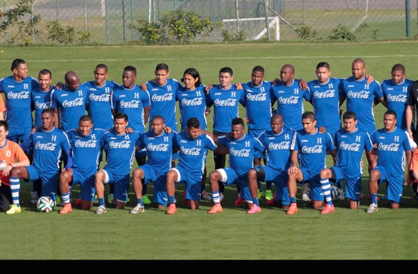 Honduras: Foto, reconocimiento y a ensayar en privado