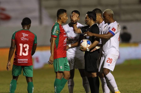 Olimpia doblega al Marathón y roza el título del fútbol hondureño