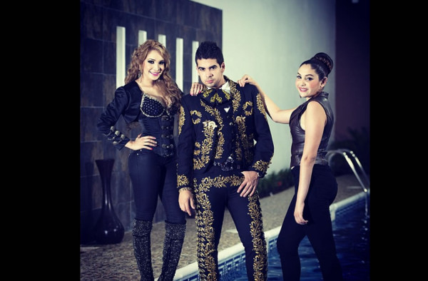 Autodefensas de México: Melissa, la barbie grupera, es hija de narco