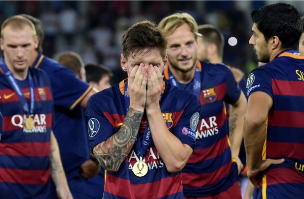 En imágenes Barça campeón de la Supercopa Uefa