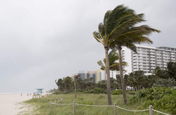Poderoso huracán Irma está a horas de tocar Miami, Estados Unidos