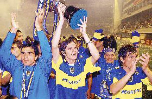 Boca se frota las manos