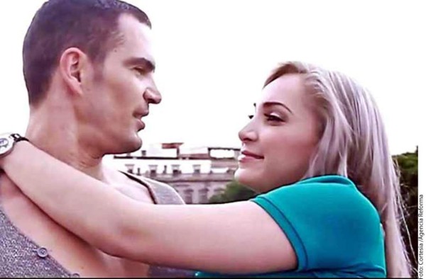 Actor Julio Camejo graba con hija de narco sin saberlo