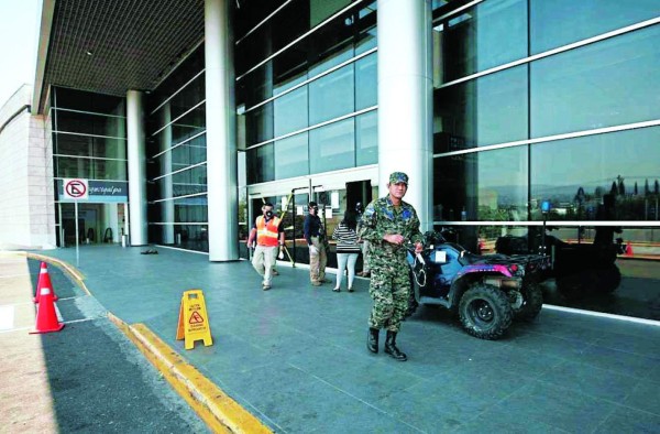 Incertidumbre por futuro del aeropuerto Toncontín