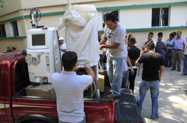 Enfermeras del Leonardo Martínez y Mario Rivas se unen en asambleas