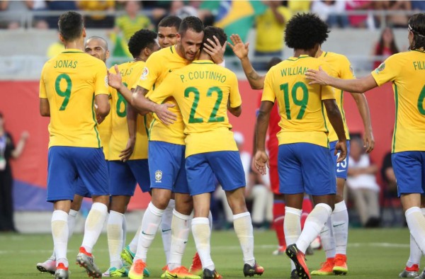 Brasil arrolla sin piedad a Haití en la Copa América