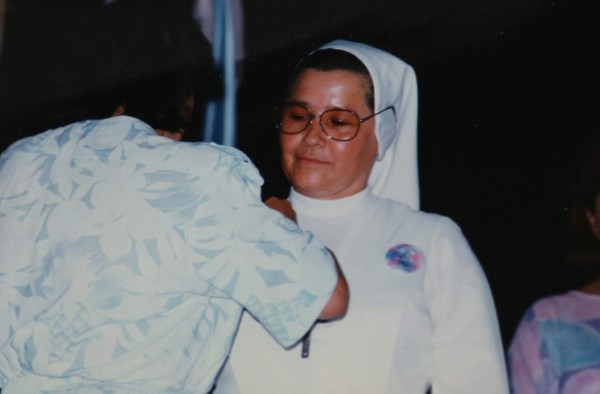 Pesar en familia salesiana por muerte de Sor Esperanza