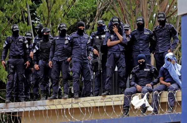 Cancelan a policías 'Cobras” que protagonizaron revuelta